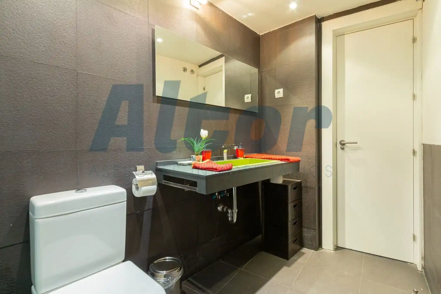 Bathroom of Attic for rent in Madrid  with Heating, Terrace and Furnished