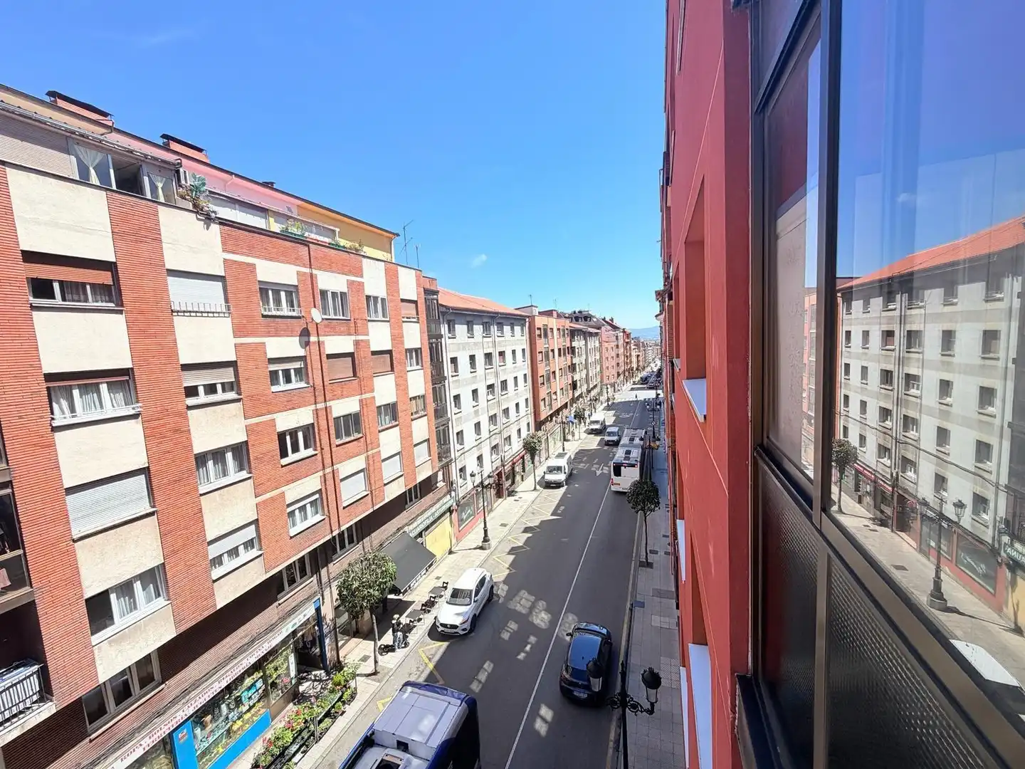 Exterior view of Flat for sale in Oviedo   with Balcony