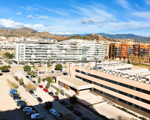 Piso en Venta en Calle de Arturo Toscanini en El Tejar - Hacienda Bizcochero