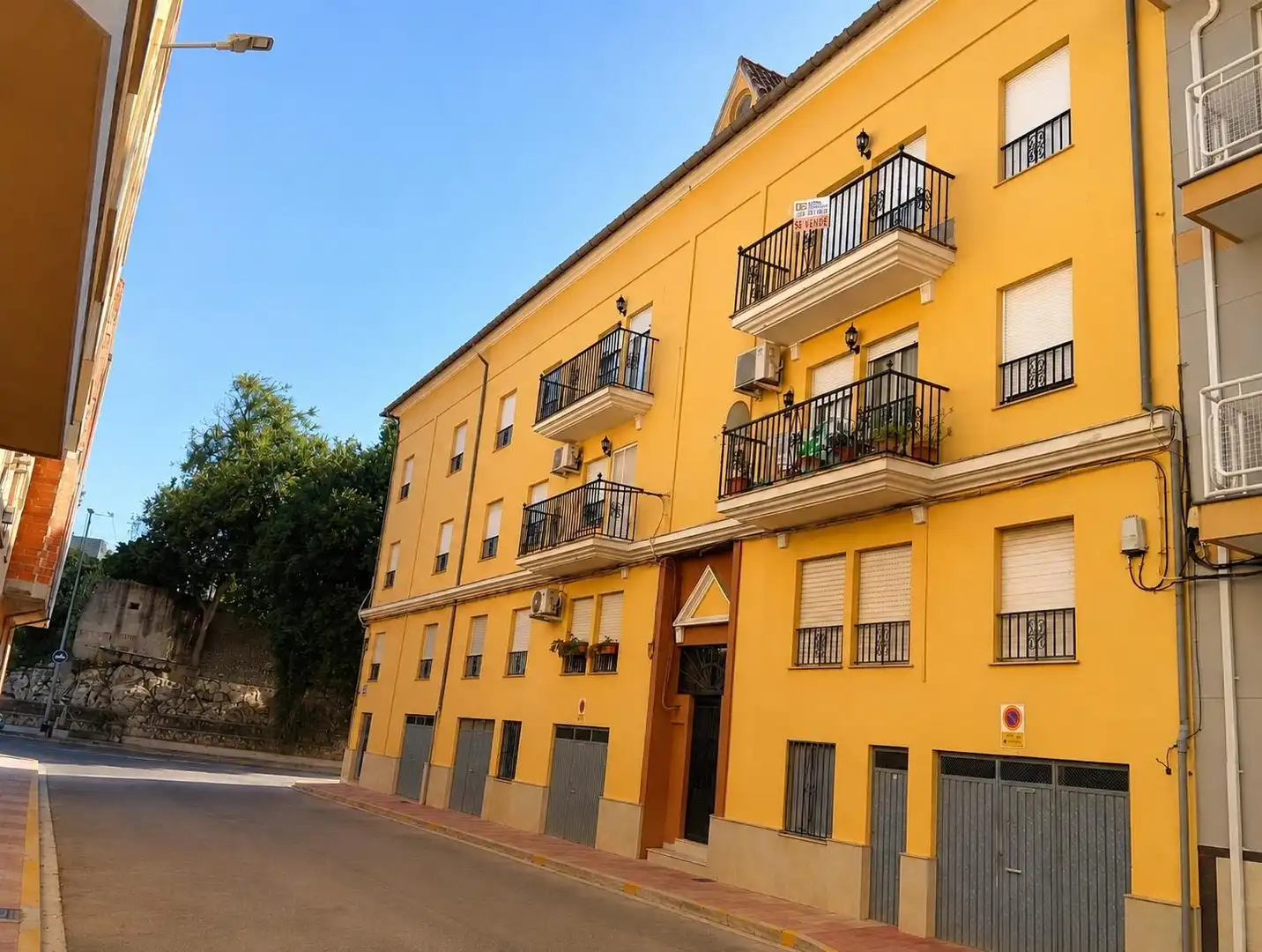 Vista exterior de Pis en venda en Llutxent
