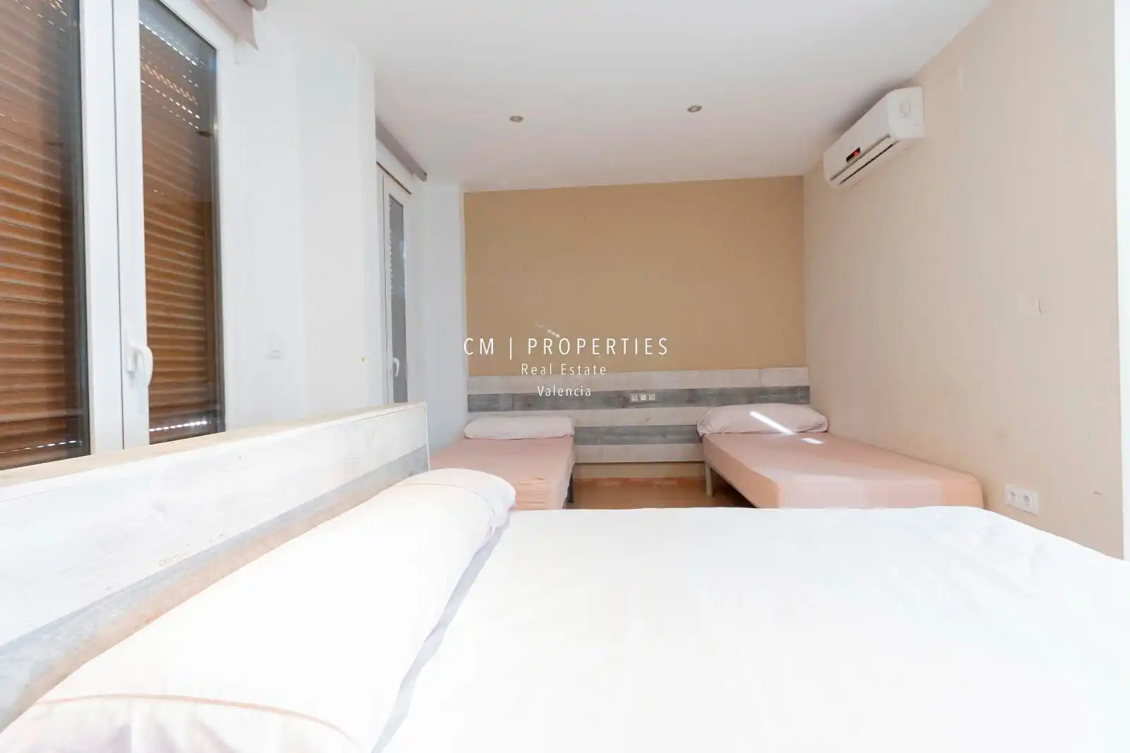 Schlafzimmer von Haus oder Chalet zur Miete in Valencia mit Klimaanlage, Heizung und Terrasse