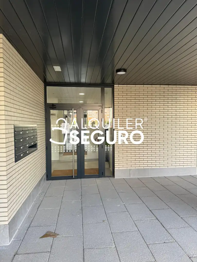 Flat for rent in de Vicente Ferrer , Ciudad de la Comunicación - Arco Ladrillo