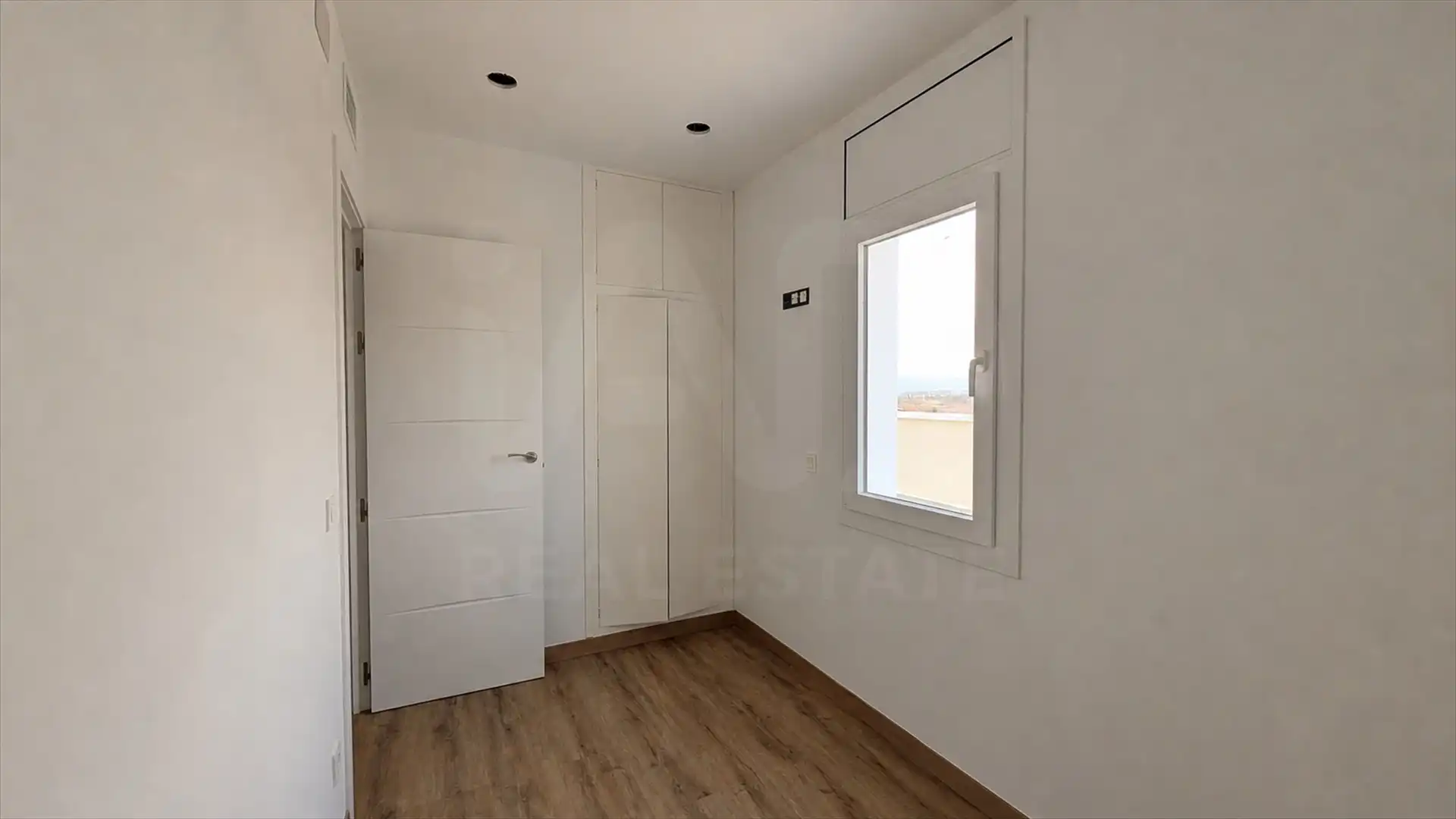 Habitación de Ático en venta en Olesa de Montserrat con Aire acondicionado, Calefacción y Terraza