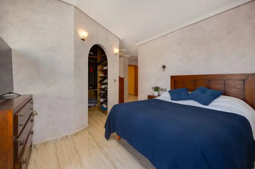 Habitación de Casa adosada en venta en Rojales con Aire acondicionado, Terraza y Amueblado