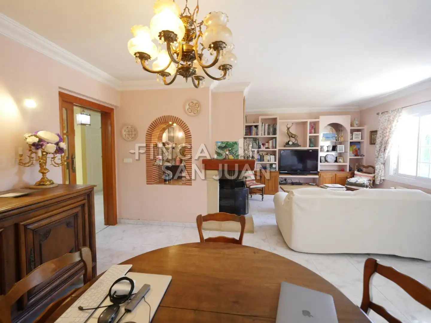 Sala d'estar de Casa o xalet en venda en Sant Joan d'Alacant amb Terrassa, Traster i Piscina