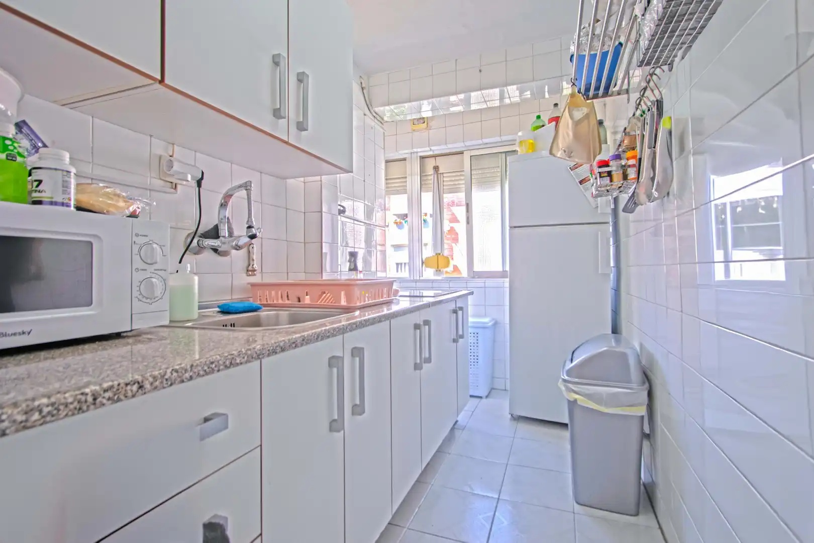 Kitchen of Flat for sale in Sevilla  with Furnished