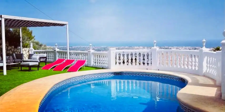 Swimming pool of Houses for rent in Dénia  with Air Conditioner, Heating and Private garden