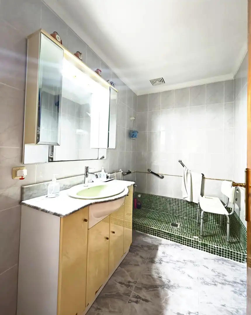 Bathroom of Ground floor for sale in Lloseta  with Air Conditioner, Heating and Terrace