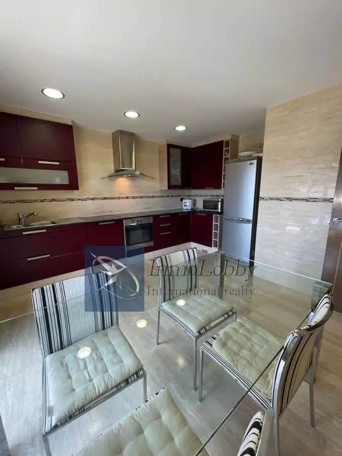 Casa amb terrassa en venda a Carrer Guineu, imagen 13