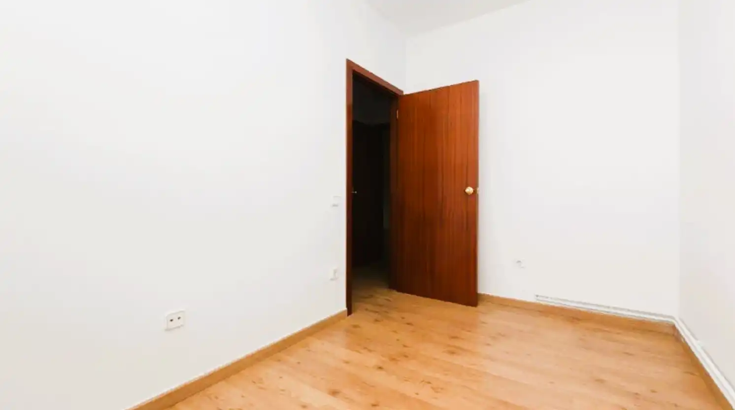 Dormitori de Pis en venda en Terrassa amb Calefacció