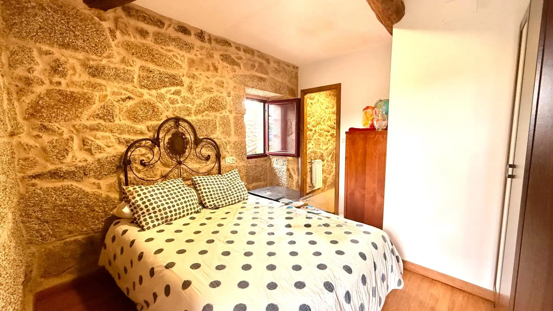 Dormitori de Finca rústica en venda en A Merca   amb Jardí privat, Terrassa i Traster