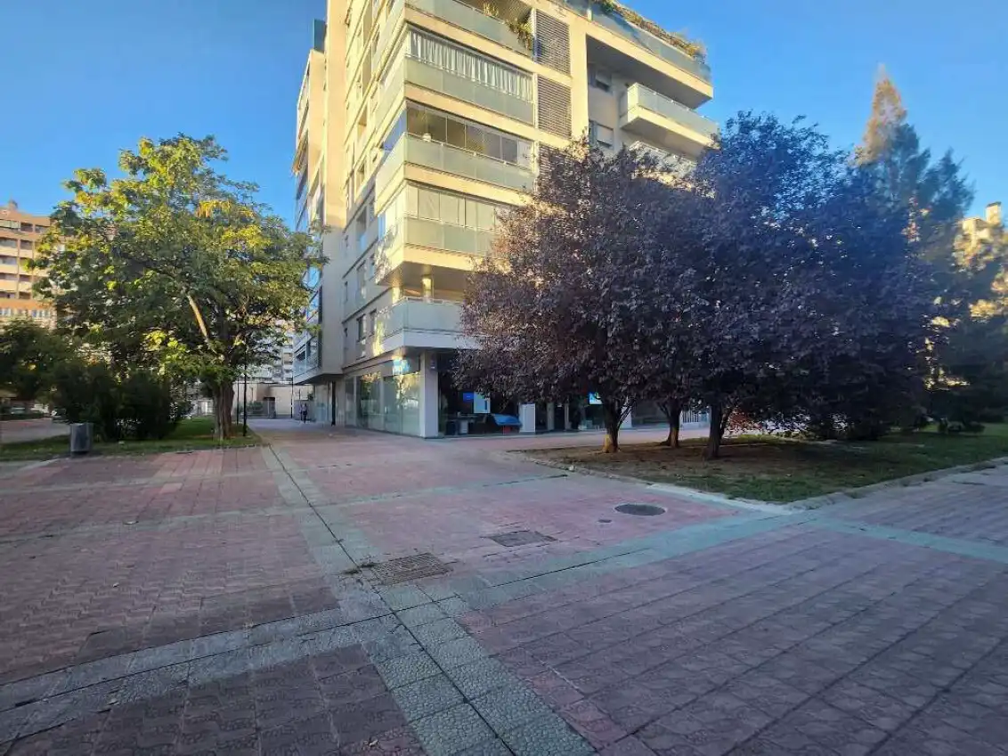 Vista exterior de Casa o xalet en venda en Zaragoza