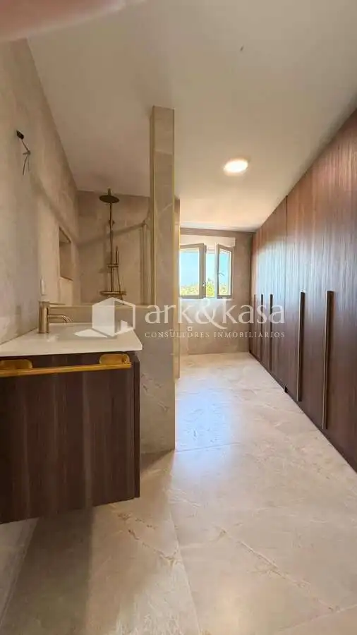 Baño de Casa o chalet de alquiler en Sagunto / Sagunt con Aire acondicionado, Jardín privado y Terraza