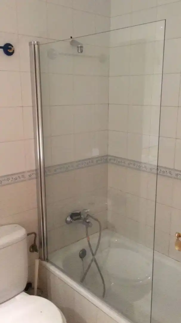 Bathroom of Flat for sale in Zaragoza  with Air Conditioner, Heating and Furnished