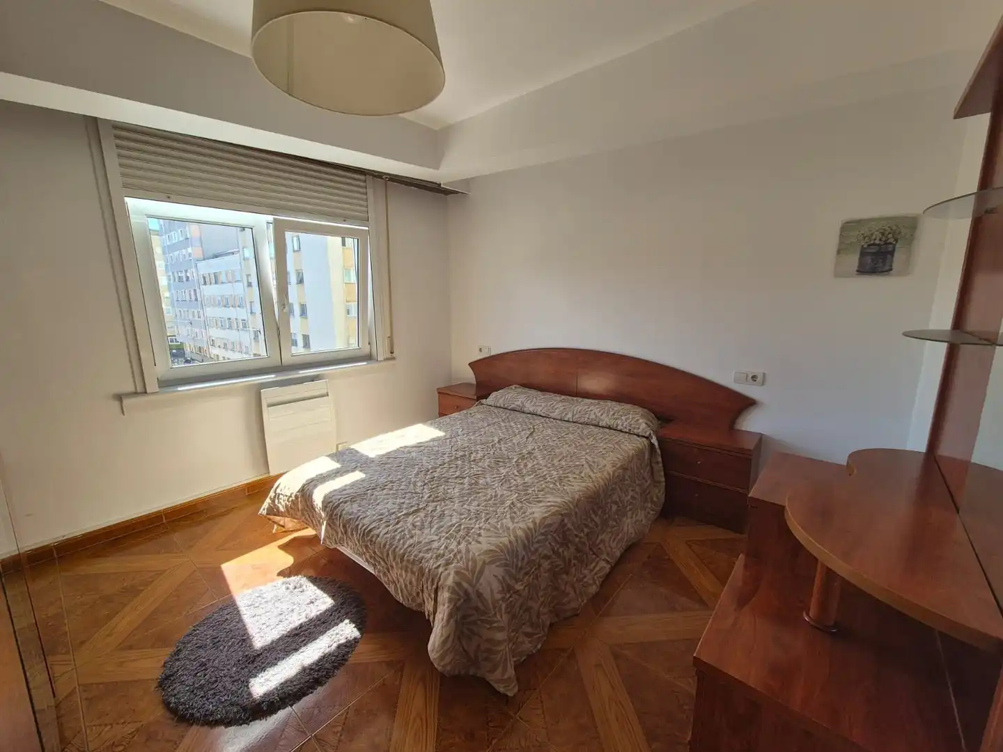 Habitación de Piso de alquiler en A Coruña Capital  con Calefacción y Amueblado