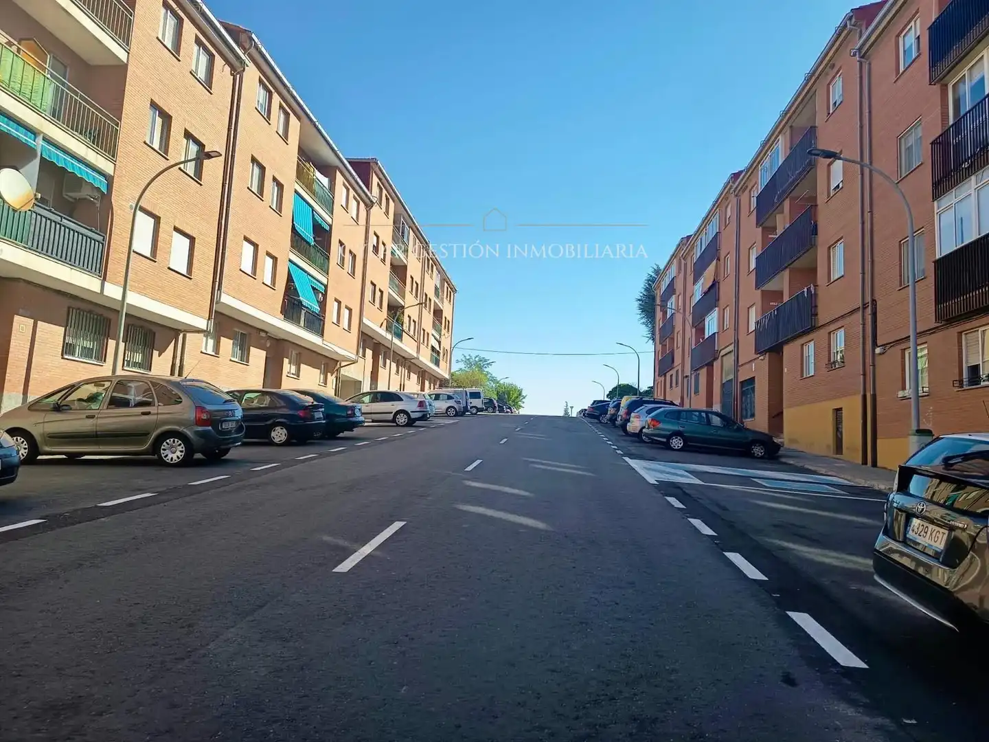 Außenansicht von Wohnung zum Verkauf in Terradillos mit Heizung, Parkett und Terrasse
