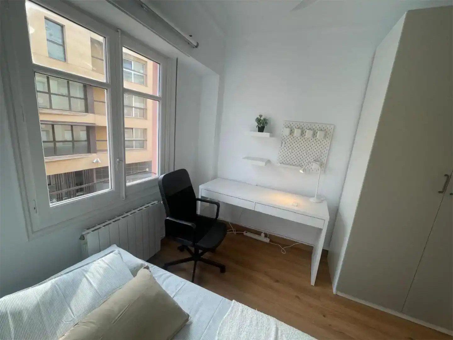 Schlafzimmer von Wohnung zur Miete in  Valencia Capital