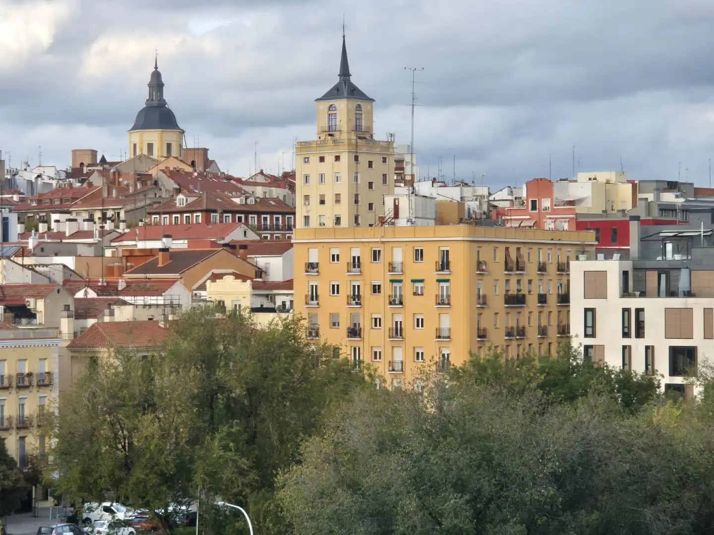 Piso en venta en Paseo de los Olmos, Acacias