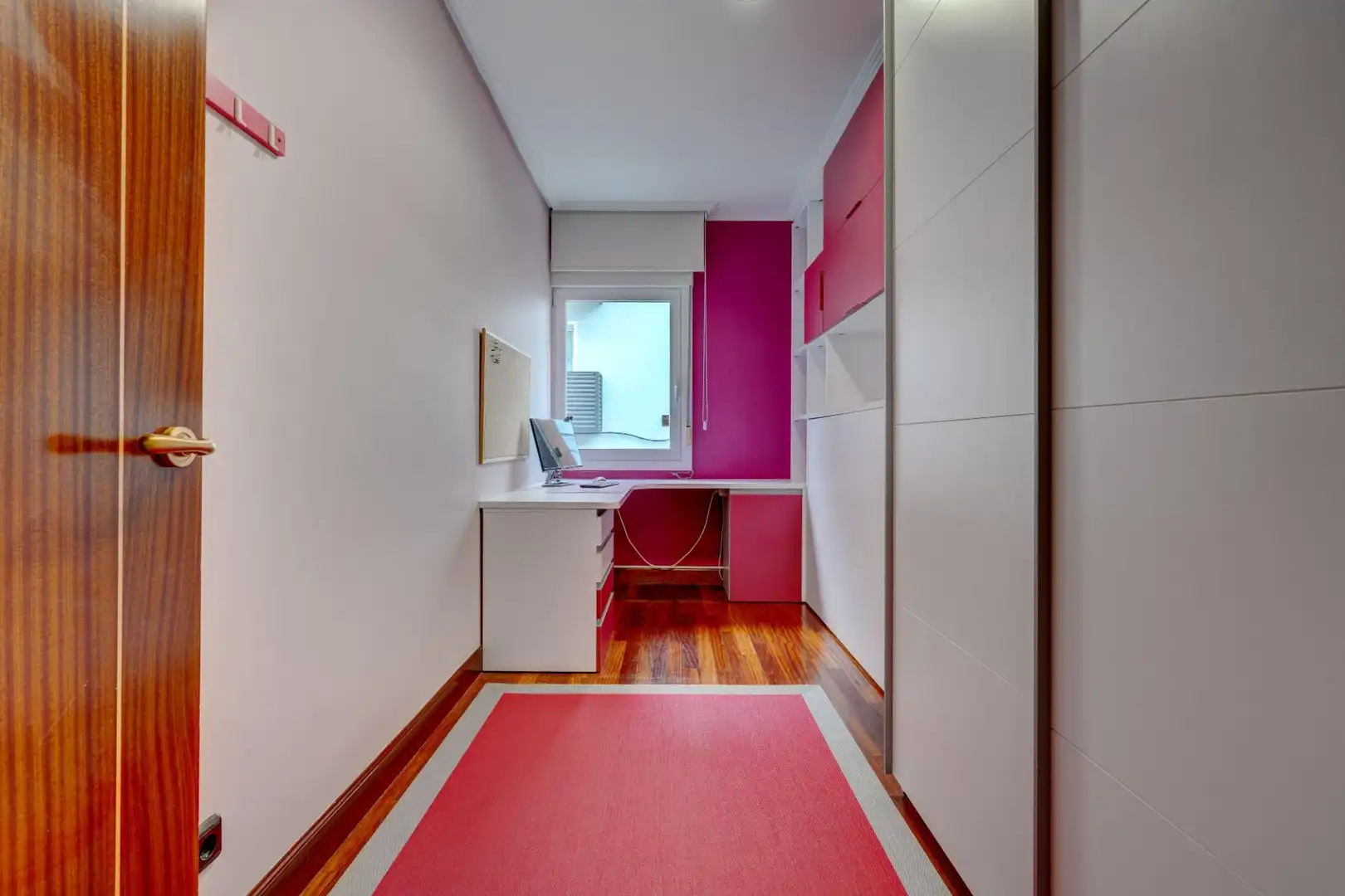 Piso en venta en Donostia - San Sebastián  con Calefacción, Trastero y Amueblado