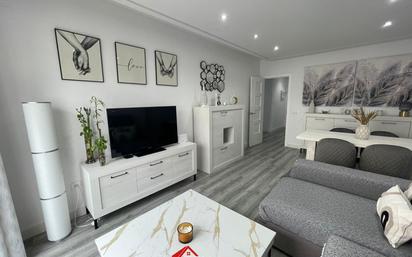 Living room of Flat for sale in  Córdoba Capital  with Air Conditioner, Heating and Terrace