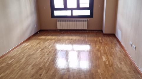 Photo 4 of Flat for sale in Avenida Langreo, 9, El Berrón - La Carrera, Asturias