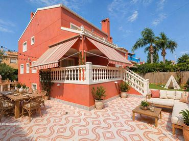 Casa con piscina en venta en Pino Verde