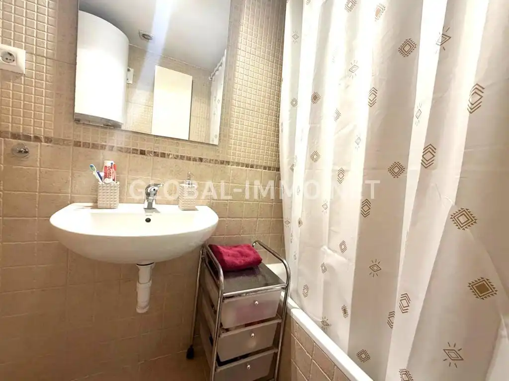 Mini appartamento con piscina in vendita a Avinguda del Nord, imagen 22