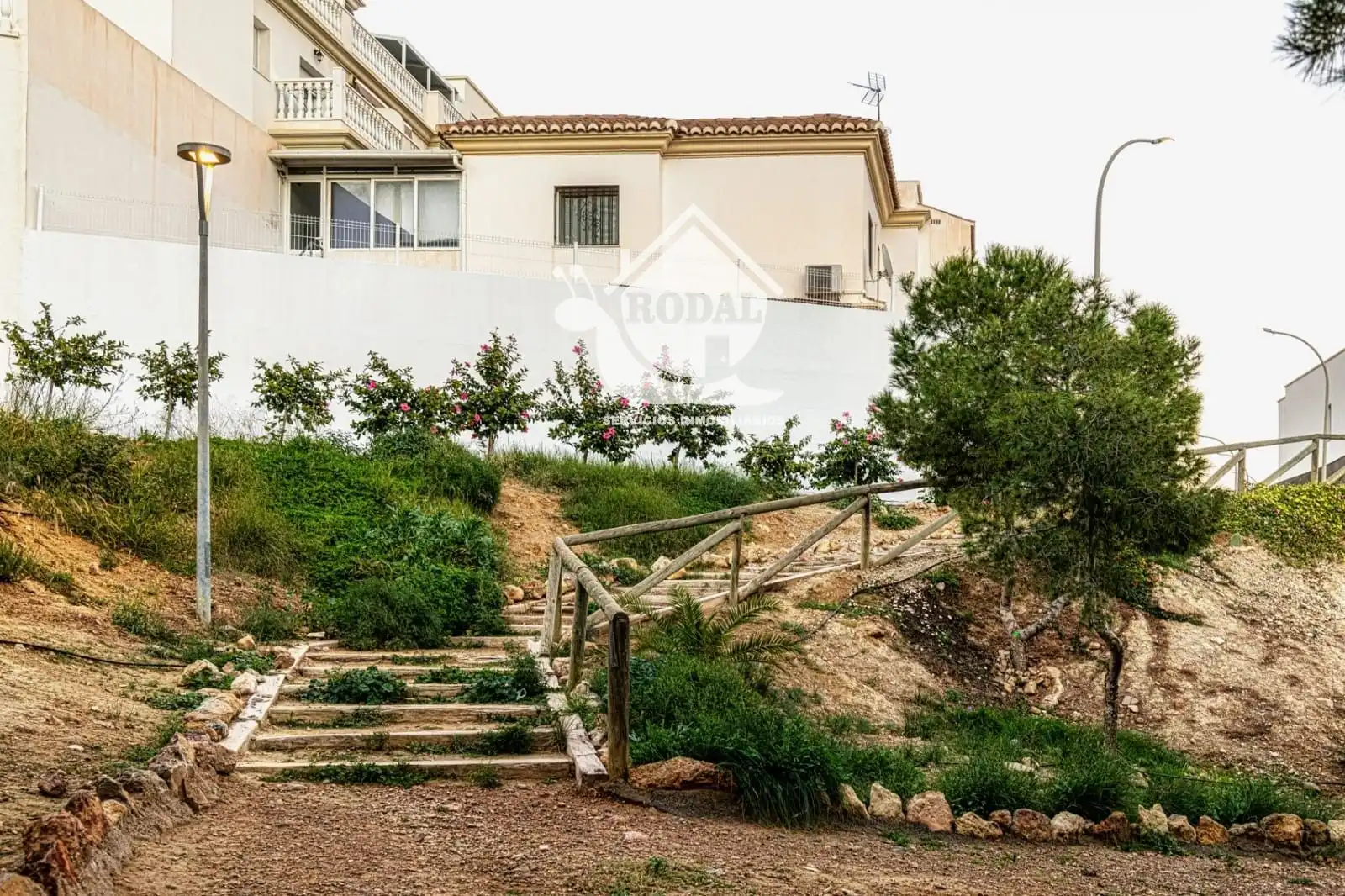 Dúplex en venta en Huércal de Almería con Aire acondicionado, Calefacción y Jardín privado