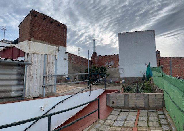Exterior view of Single-family semi-detached for sale in Nueva Carteya  with Terrace, Furnished and Washing machine