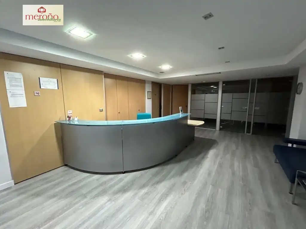 Office space with lift for sale in Elche ciudad, imagen 2