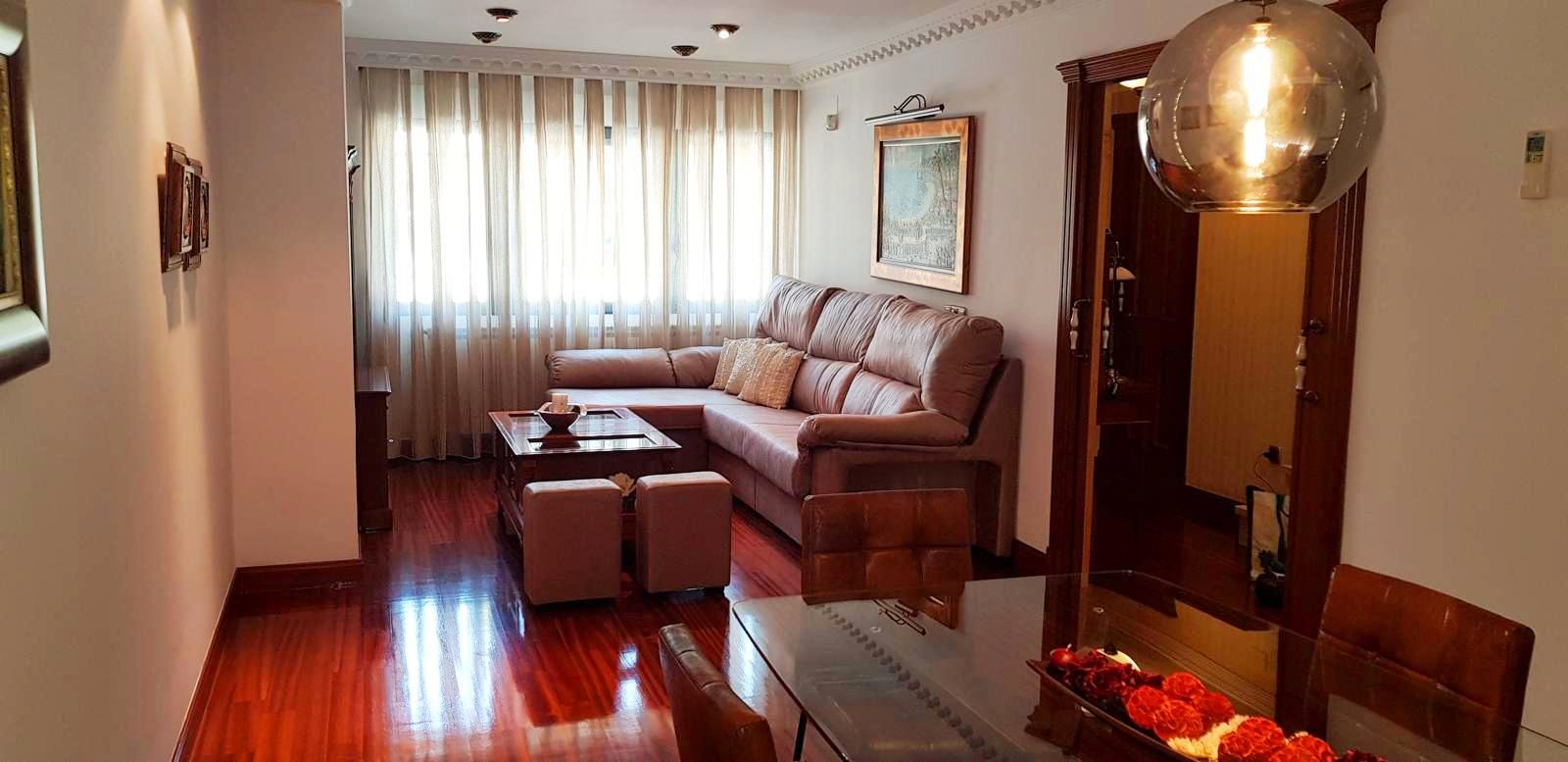 Sala d'estar de Casa o xalet en venda en  Albacete Capital amb Aire condicionat, Calefacció i Parquet
