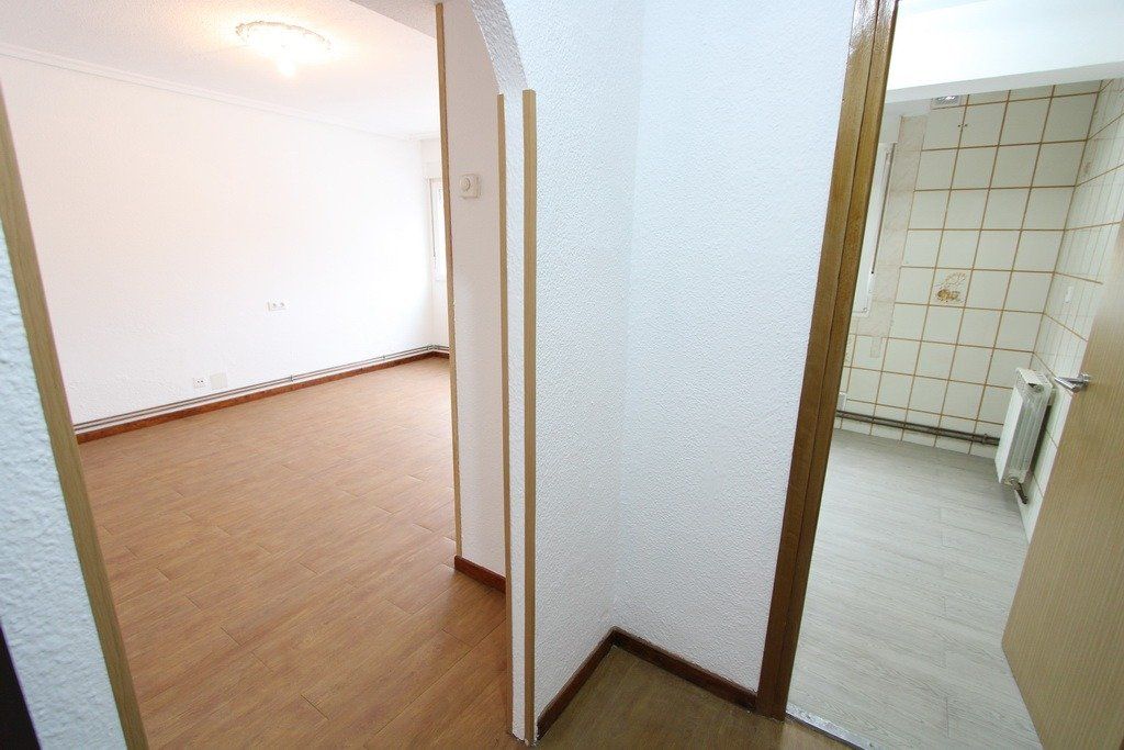 Flat for sale in Calle TRABAJADORES DE AUTHI, 3, Los Corrales de Buelna