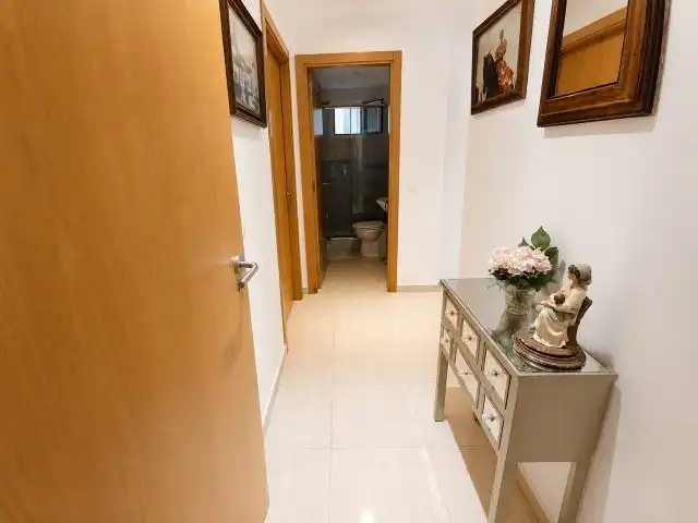 Piso en venta en Manilva con Terraza, Trastero y Alarma