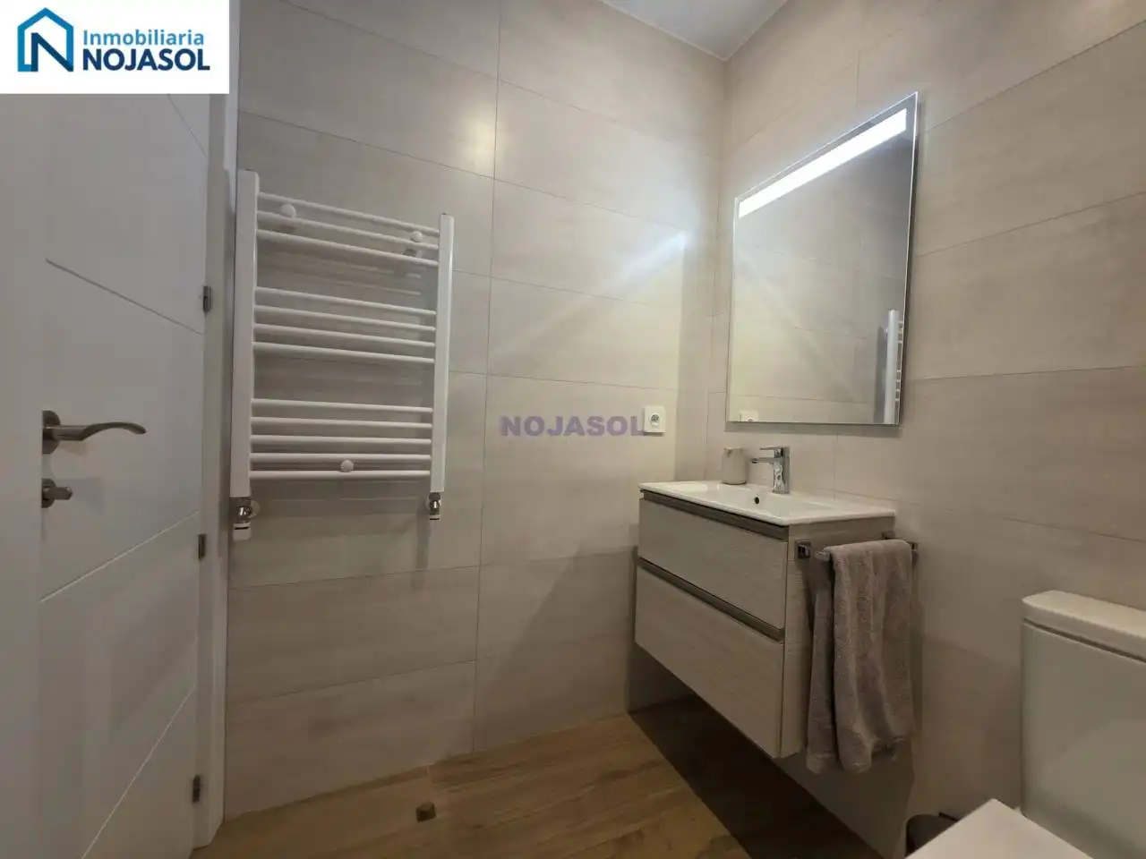 Baño de Apartamento en venta en Comillas (Cantabria) con Calefacción, Terraza y Alarma