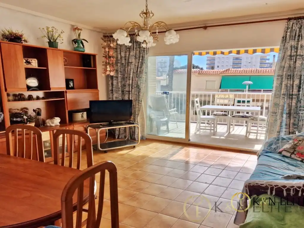 Sala de estar de Piso de alquiler en Sueca con Terraza y Piscina