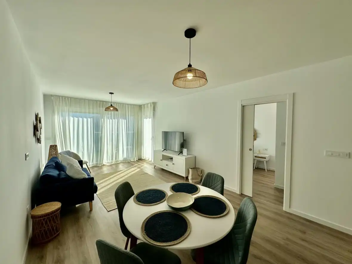Sala d'estar de Apartament en venda en Santa Pola amb Aire condicionat, Traster i Piscina