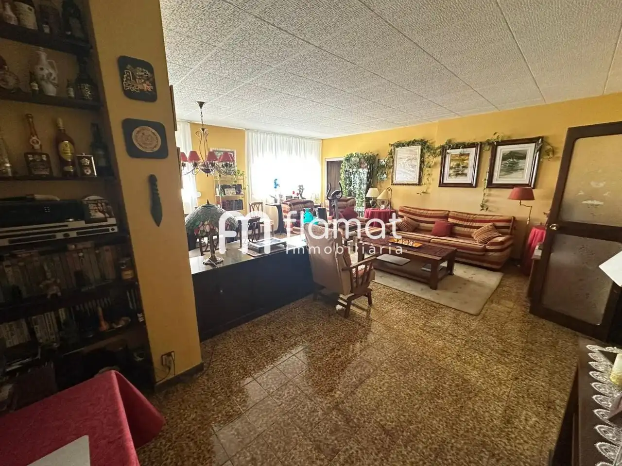 Sala de estar de Edificio en venta en Santa Coloma de Gramenet