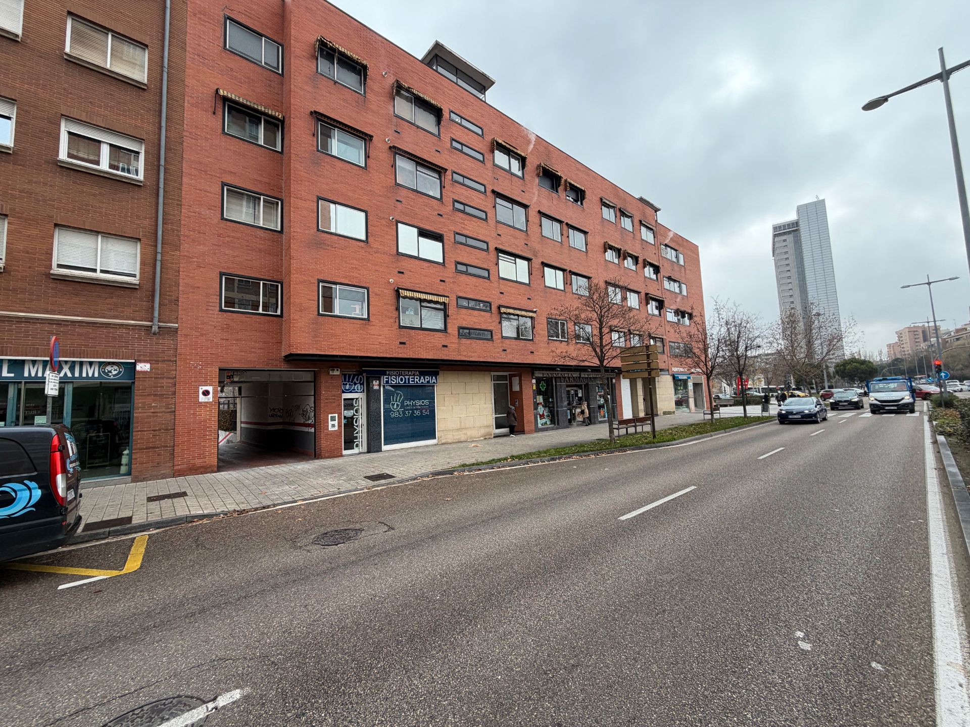 Vista exterior de Garatge en venda en Valladolid Capital