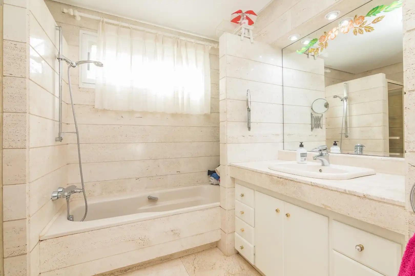 Baño de Casa o chalet en venta en Elche / Elx con Aire acondicionado, Jardín privado y Terraza