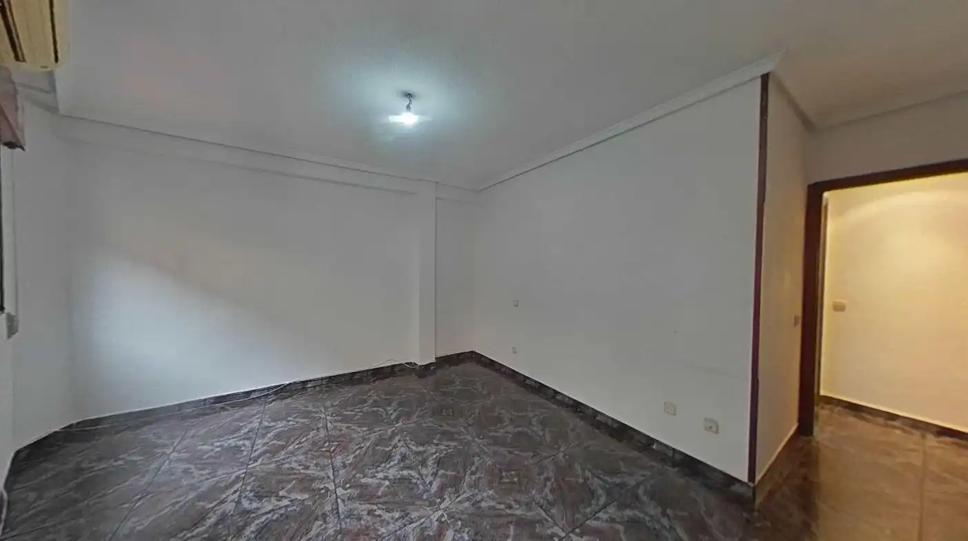 Flat for sale in Madrid  with Heating