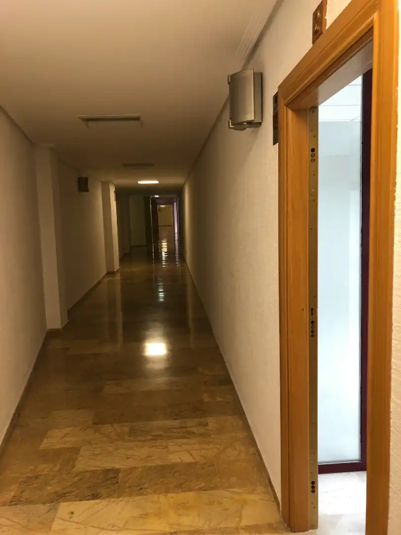 Office for sale in Jaén  with Air Conditioner and Furnished