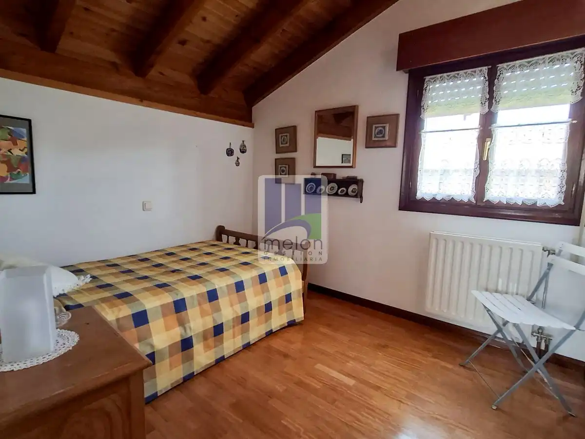 Habitación de Casa o chalet en venta en Quintanaortuño
