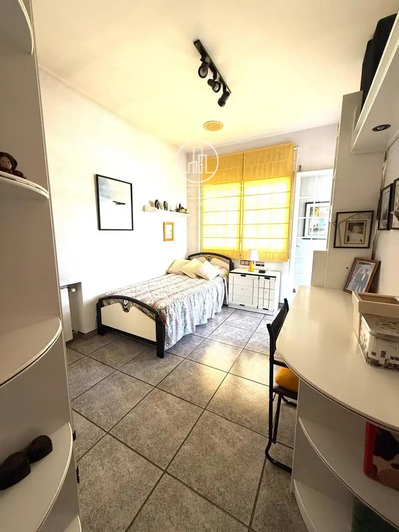 Dormitori de Casa o xalet en venda en Arenys de Munt amb Calefacció, Terrassa i Moblat