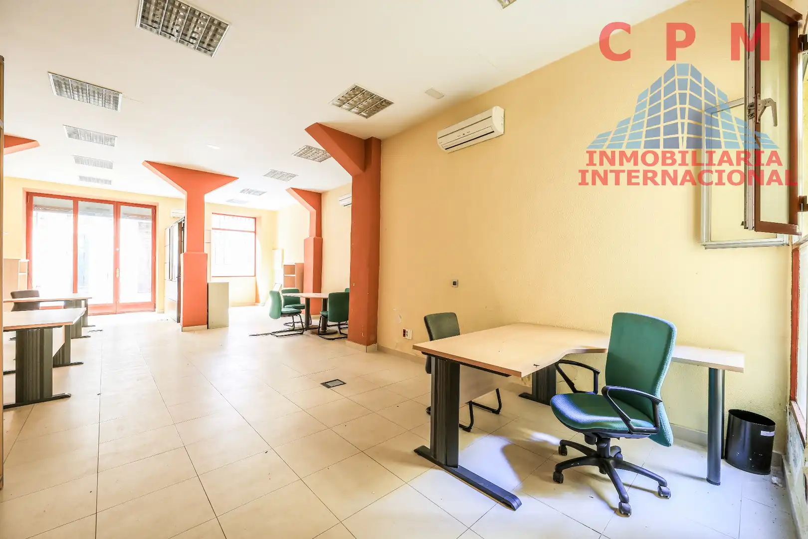 Business premises to rent in Centro