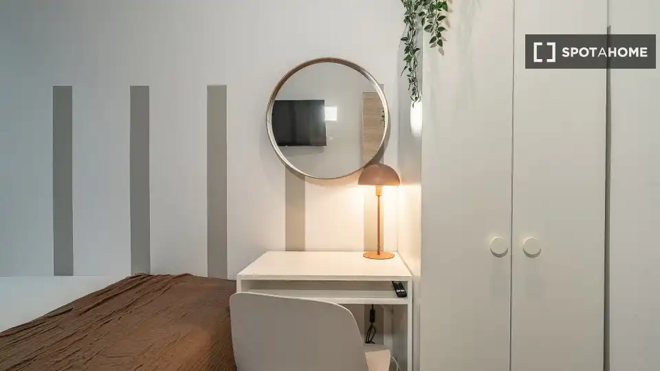 Habitació a Sants-Badal