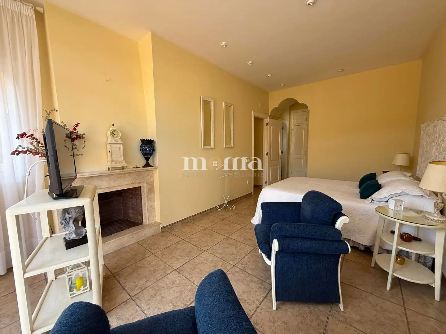 Dormitori de Casa o xalet en venda en Montornès del Vallès amb Aire condicionat, Calefacció i Jardí privat