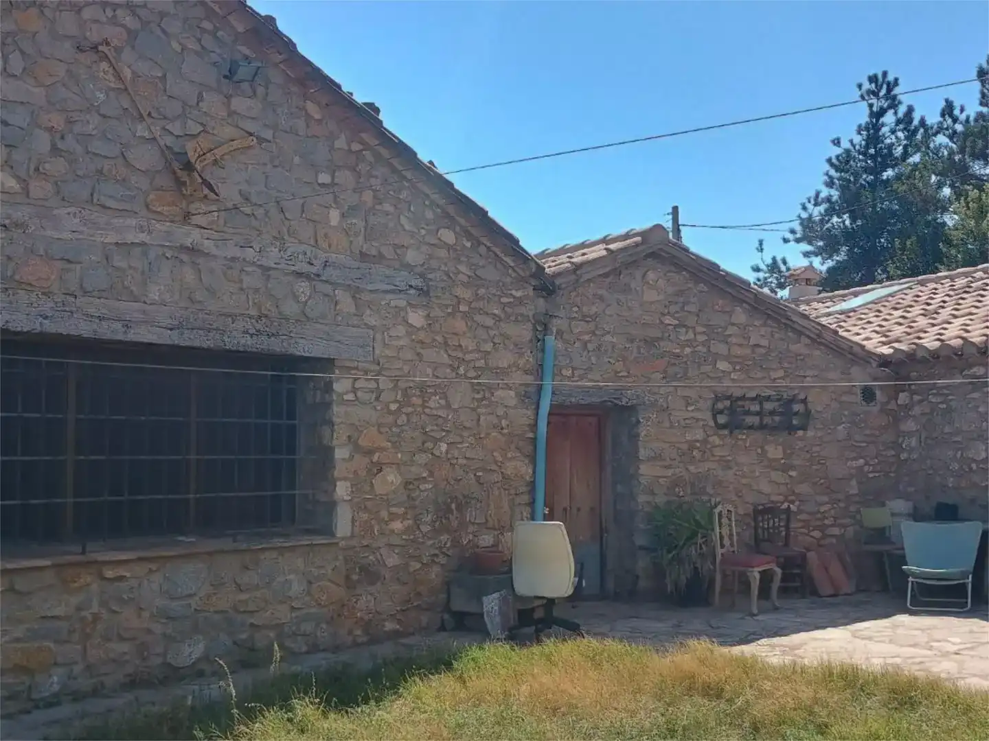 Vista exterior de Piso en venta en Albentosa con Jardín privado, Trastero y Amueblado