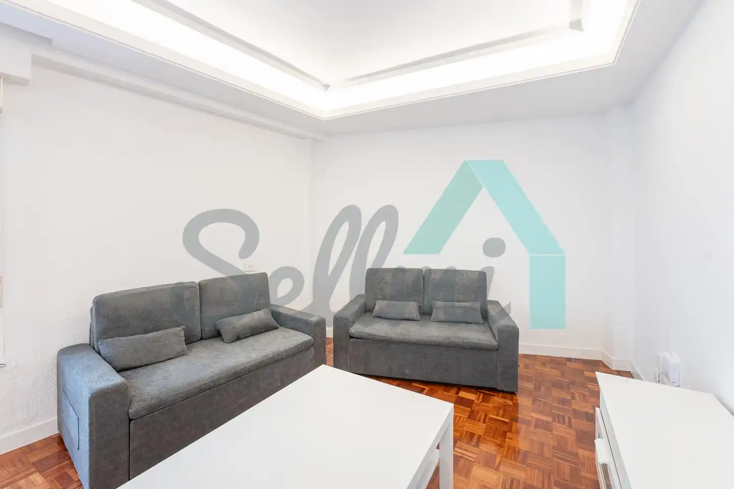 Sala de estar de Piso para compartir en Oviedo  con Calefacción, Parquet y Amueblado