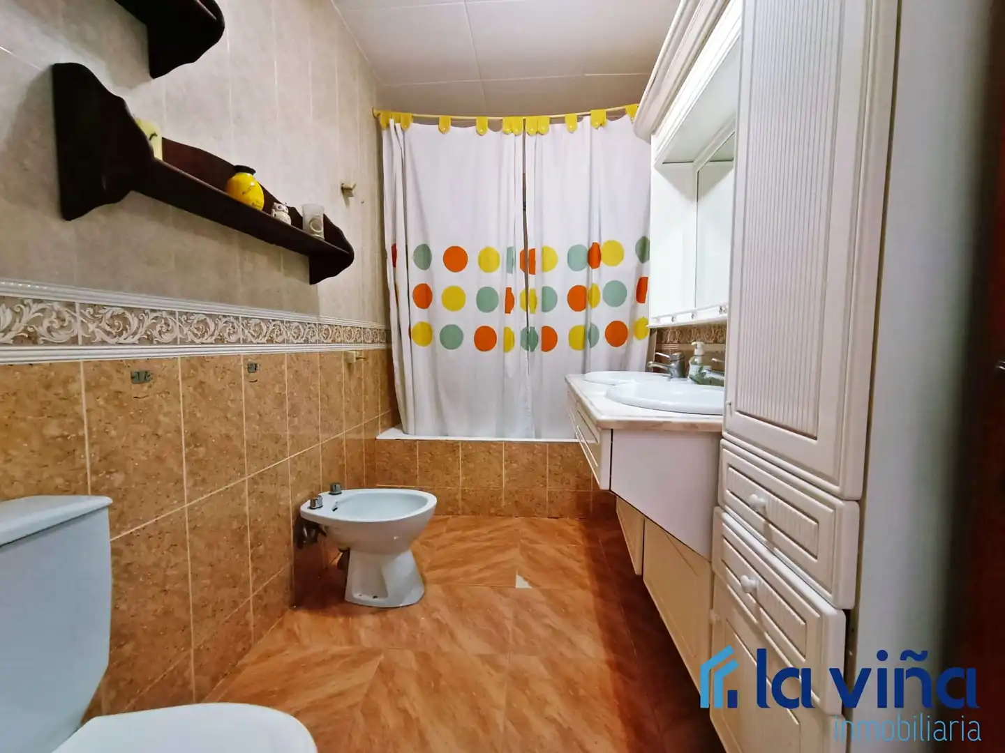 Bathroom of Houses for sale in Benamejí