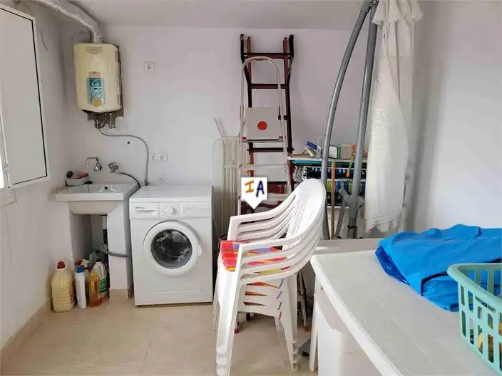 Casa adosada en venta en Lora de Estepa